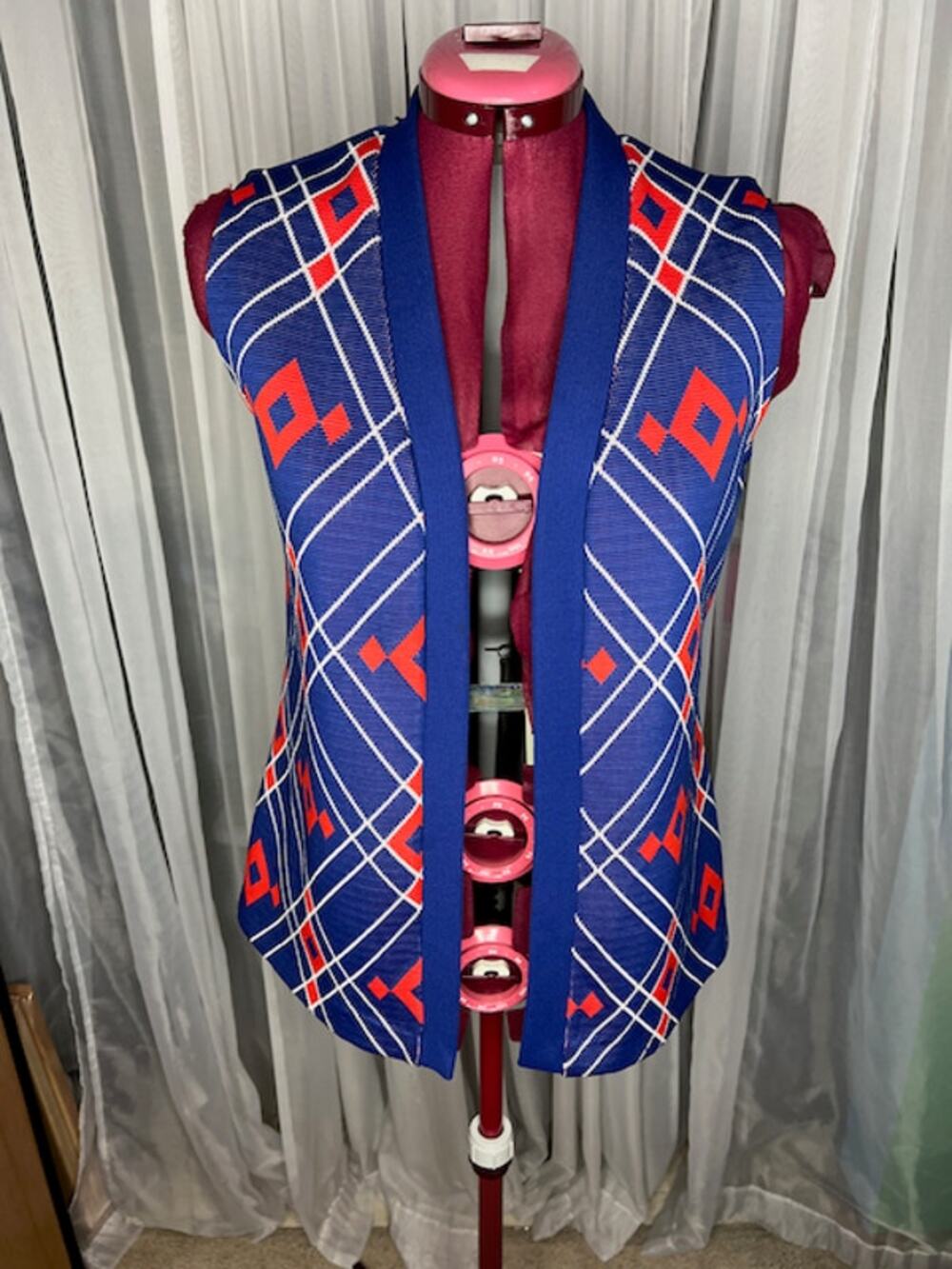 vest mod geometric double knit polyester blue red white 1960s